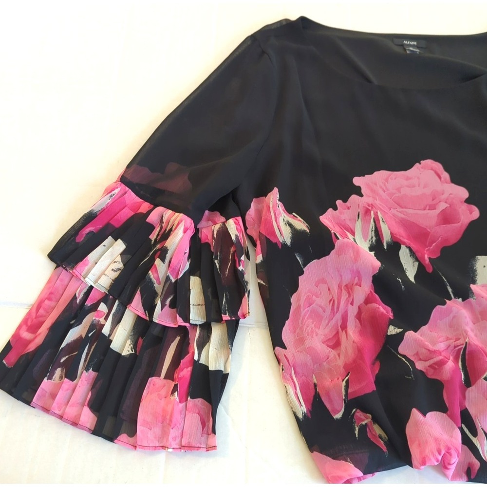 ALFANI Floral Blouse XL Roses are RED & PINK Bell Pleated Sleeves Head Turning - Picture 2 of 9